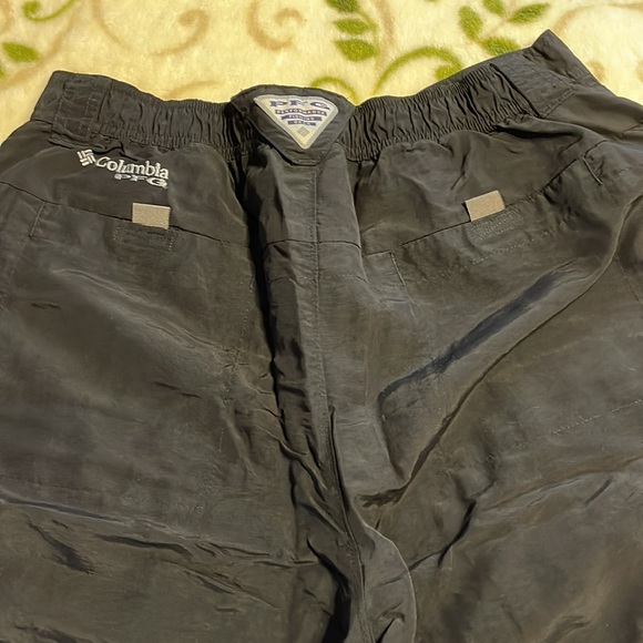 Columbia PFG shorts - Picture 2 of 4